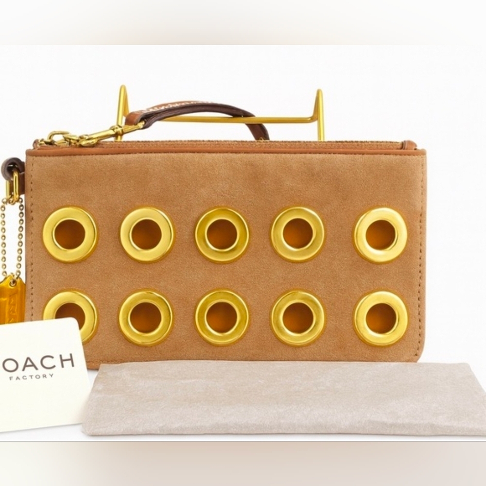 NWT Coach Grommets Suede Wristlet Or Clutch CAMEL🐫Color SO SOFT🤤🤤🤤 - Picture 3 of 11